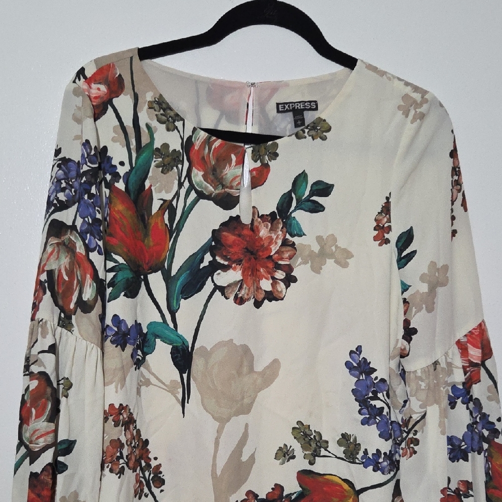 Express Cream Floral Women's Blouse